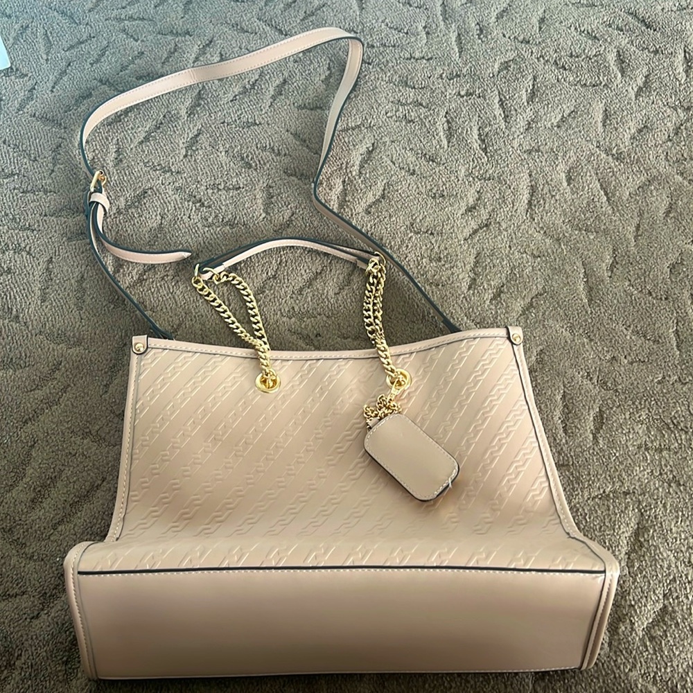 New-Never used ALDO Veleriaax Tote - Beige. Perfect condition